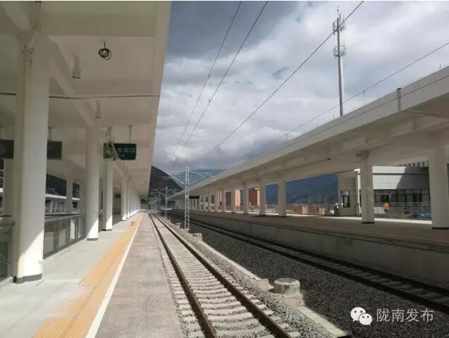 蘭渝鐵路最新進(jìn)展！除胡麻嶺隧道外已全線鋪通