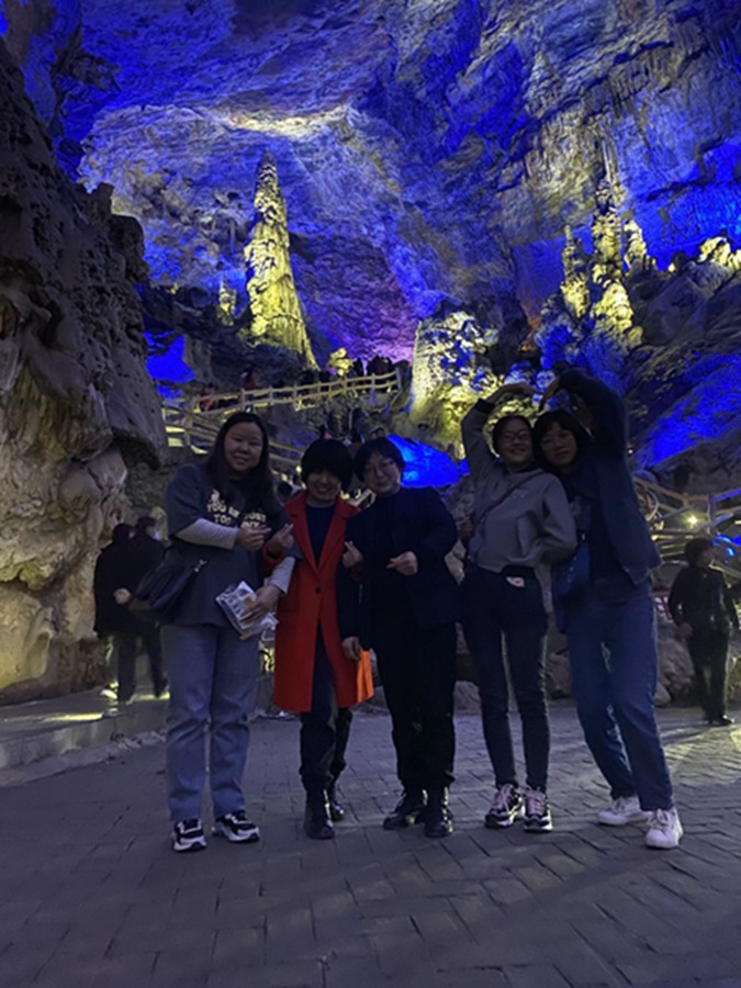 擁抱春天，不負(fù)春光——市龍江集團(tuán)歡慶“三?八”國際勞動(dòng)?jì)D女節(jié)